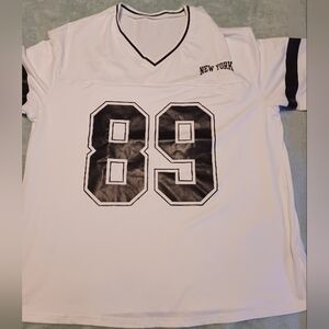 SHEIN White and Black Men's Shirt